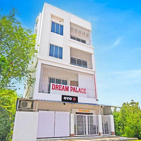 Super Hotel O Ruby Near Acropolis Mall Kalküta Dış mekan fotoğraf