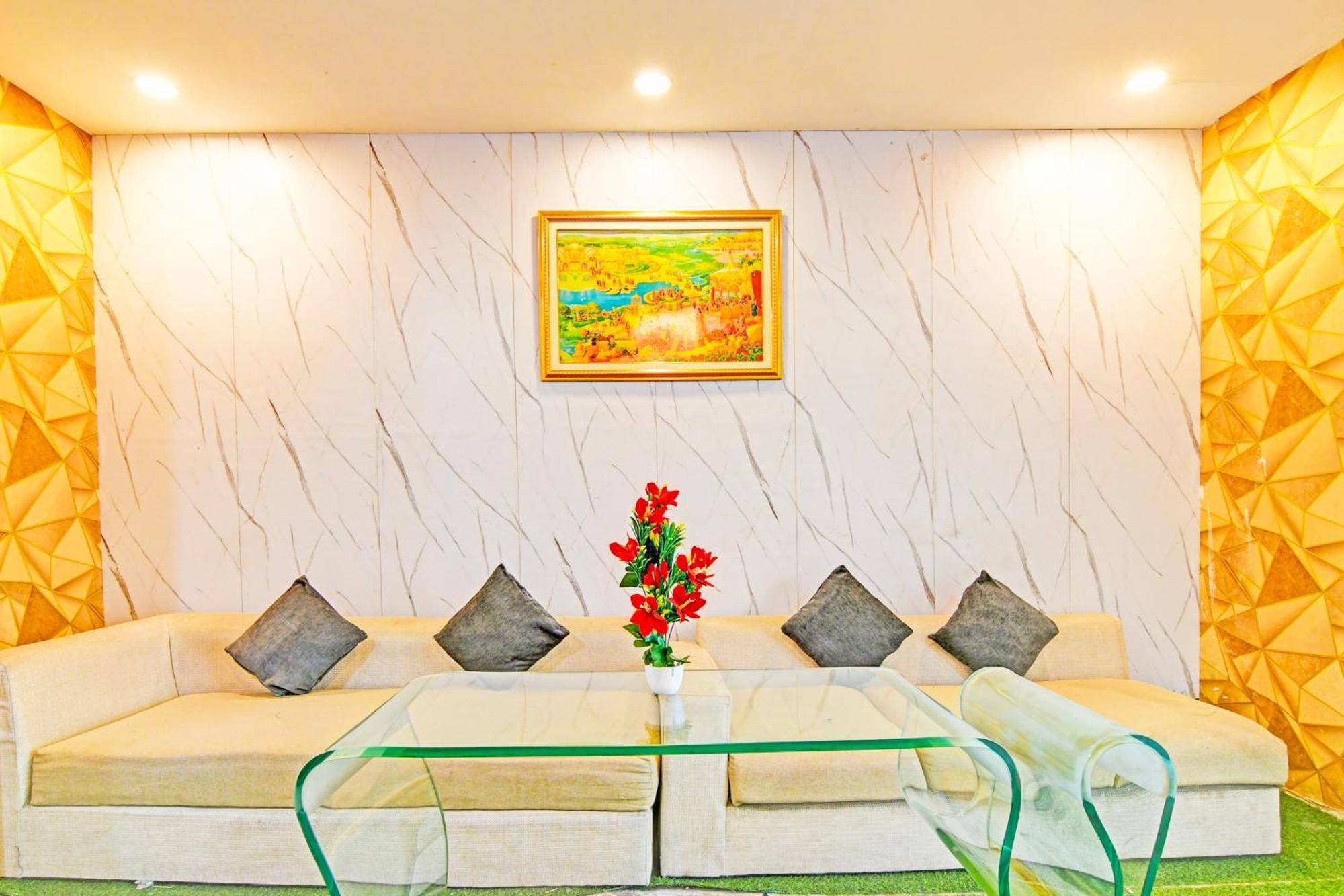 Super Hotel O Ruby Near Acropolis Mall Kalküta Dış mekan fotoğraf